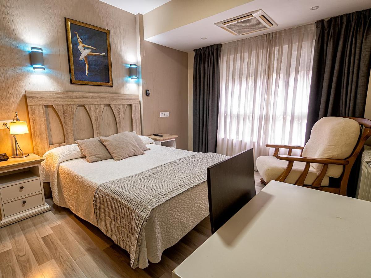 Hostal Real Аранхуэс Экстерьер фото